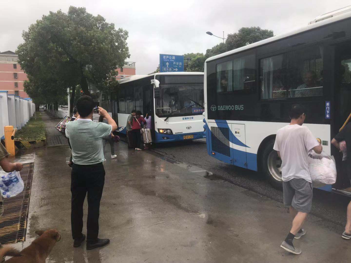 蘆四項目民工撤離中